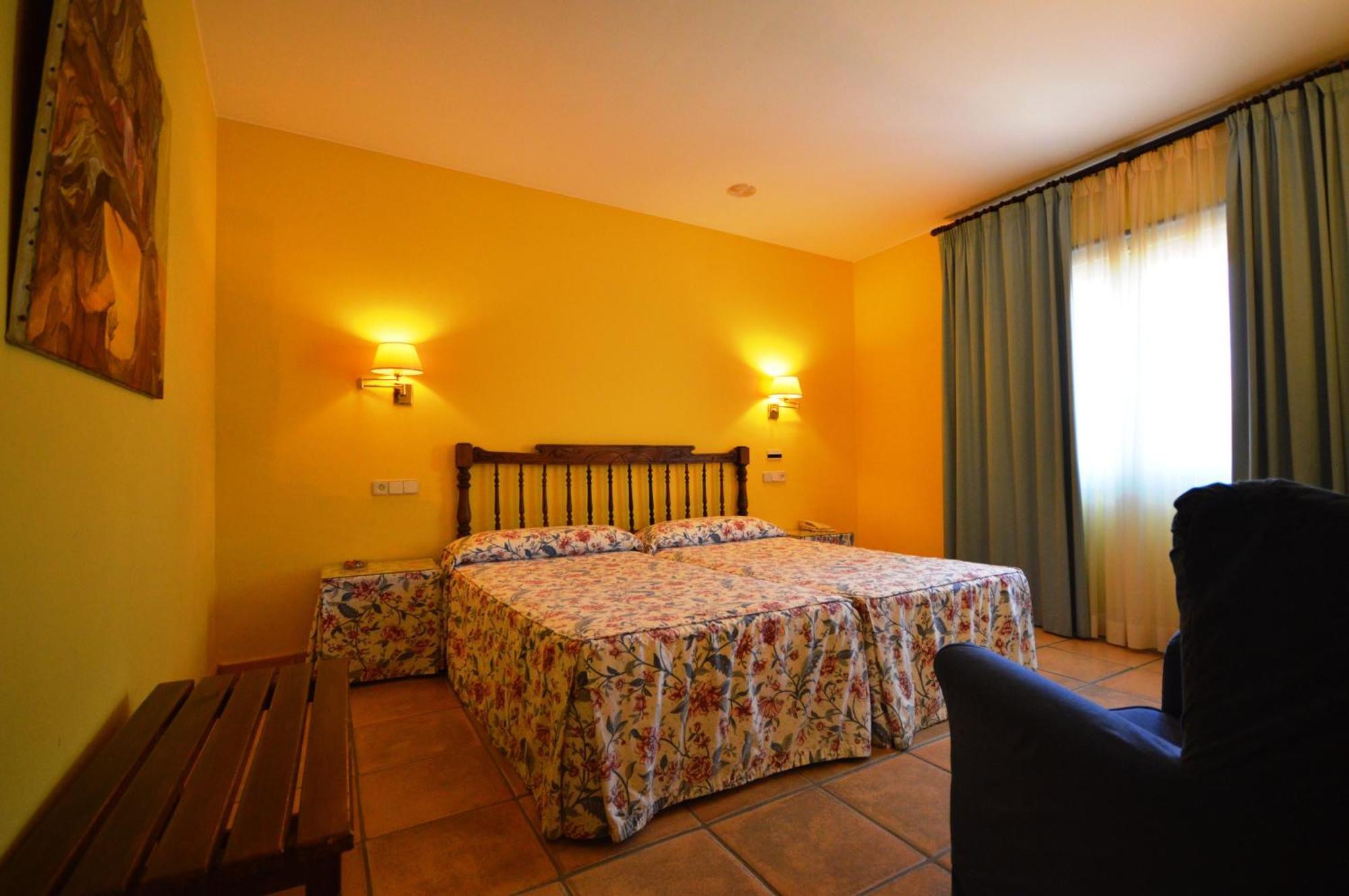 Hotel Can Ceret Sant Pere Pescador Esterno foto