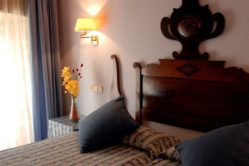Hotel Can Ceret Sant Pere Pescador Esterno foto